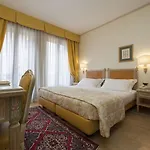 Majestic Toscanelli ホテル 4*