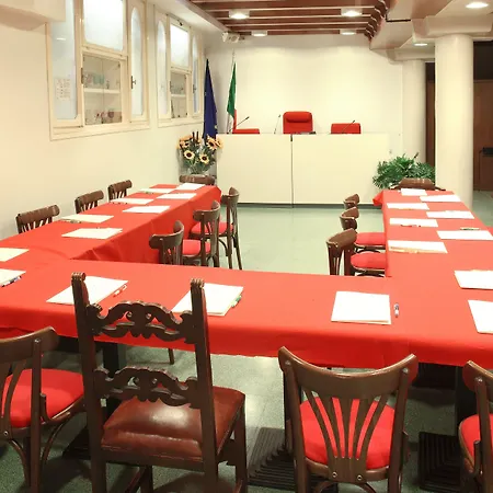 Majestic Toscanelli Отель