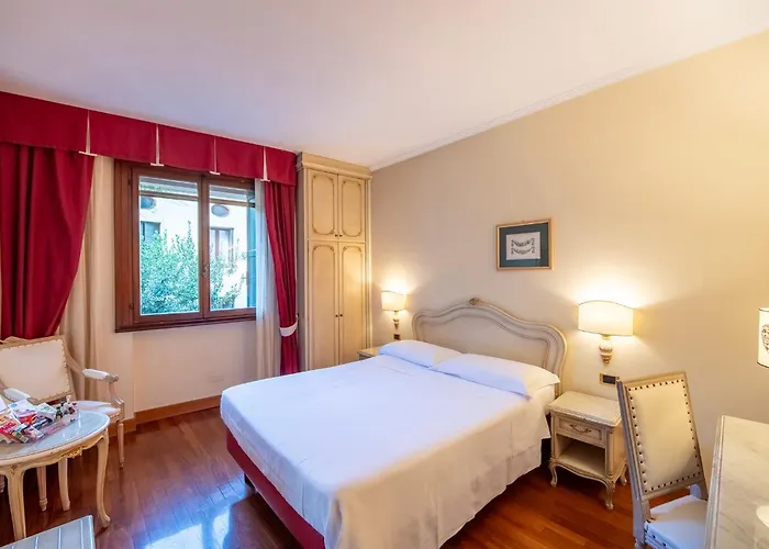 Majestic Toscanelli فندق بادوفا